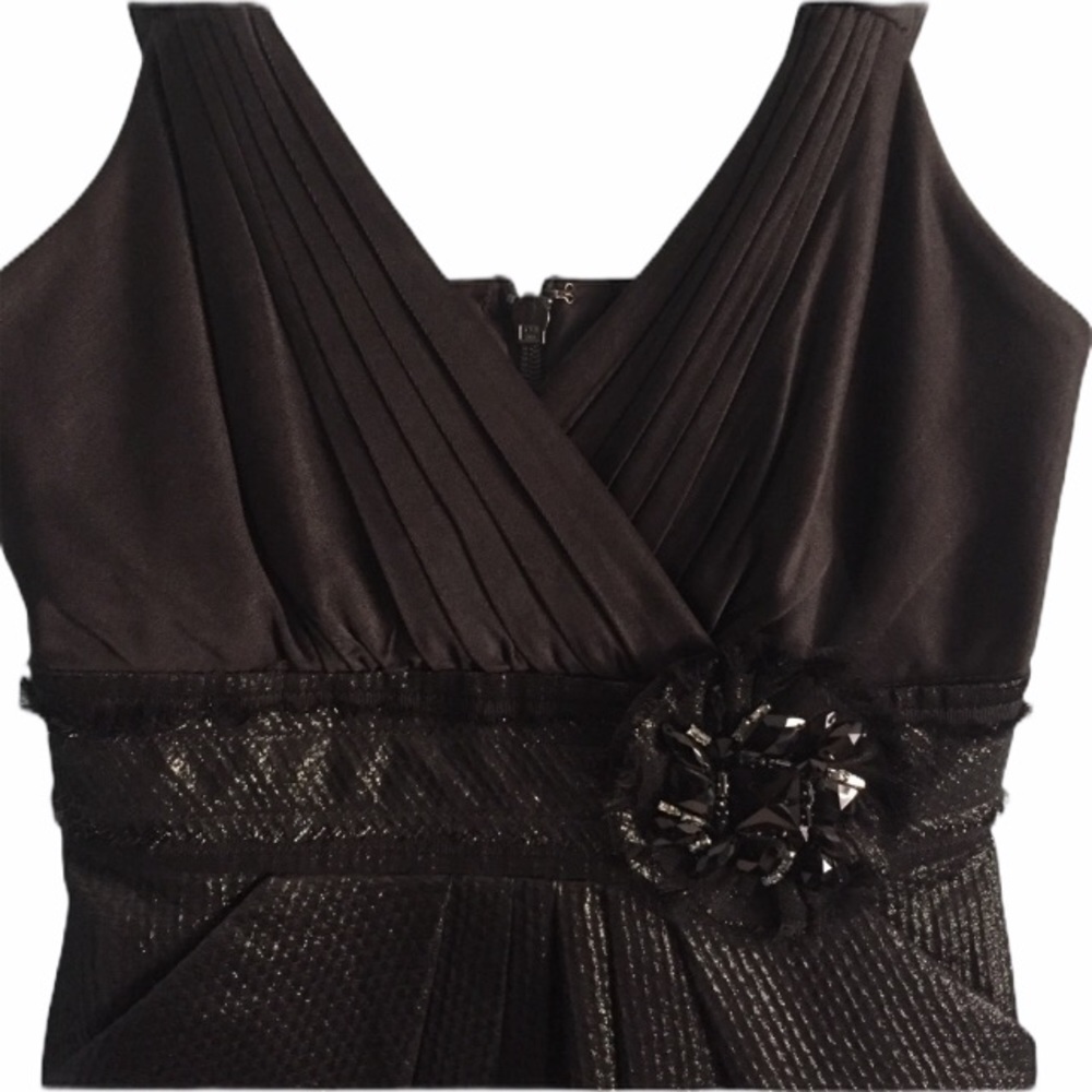 BCBGMaxAzria Black Satin Rosette Mini Dress Metallic Bubble Hem cocktail prom 0 - Picture 6 of 10